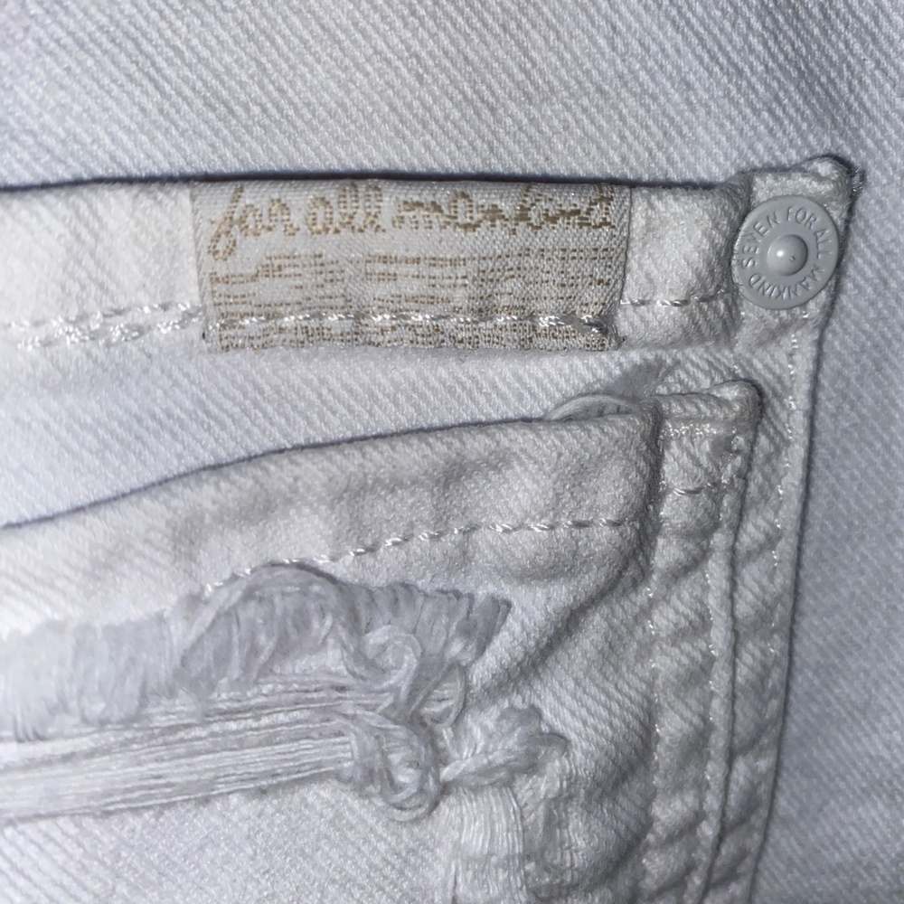 7 For All Mankind Alexa Crop Butterfly High Rise white jeans - Picture 6 of 11